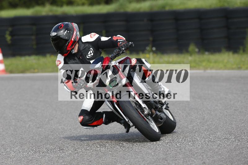 Archiv-2025/53 16.09.2025 Track Day Domi Aegerter ADR/Gruppe gruen/7